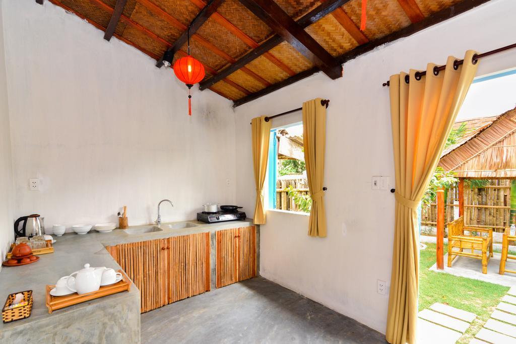 Local Beach Homestay Hoi An Bilik gambar